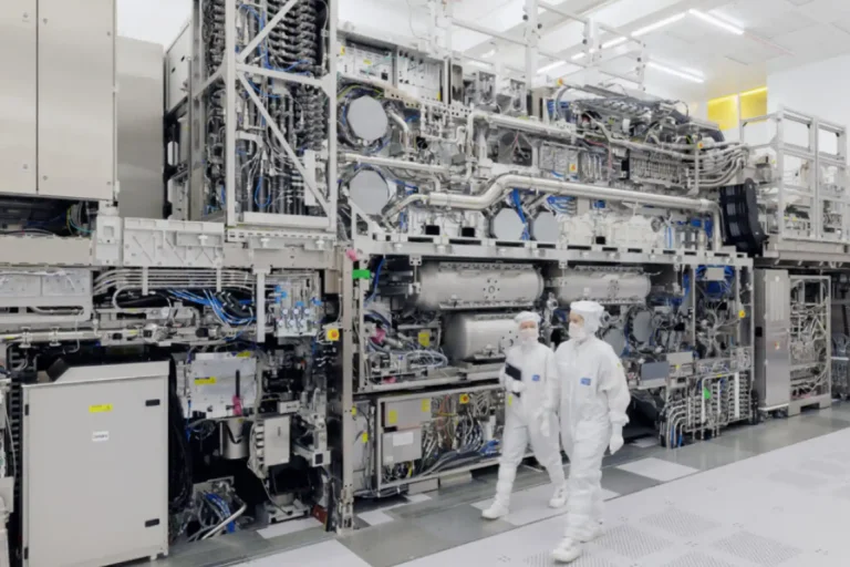 ASML prevê forte queda nas vendas na China a partir de 2026 em meio a tensões globais